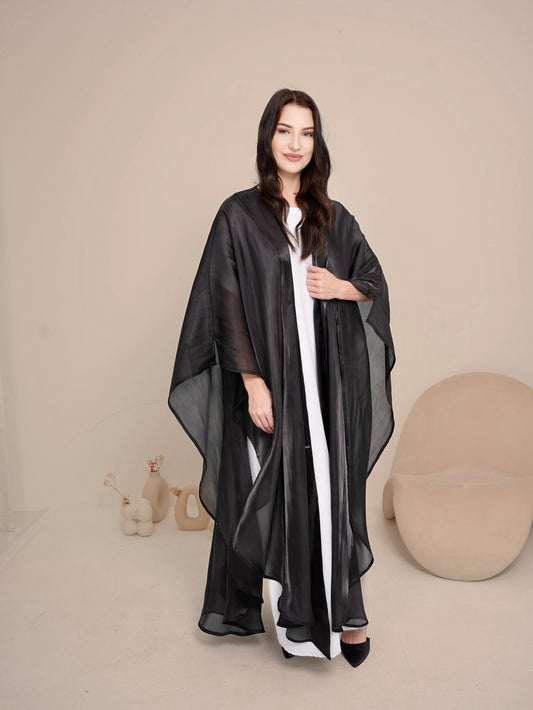 Sara's Luxurious Open Abaya